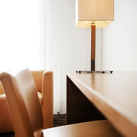 ホテル Arcotel Castellani