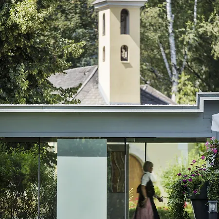 ホテル Arcotel Castellani 4*