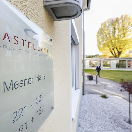 ホテル Arcotel Castellani 4*