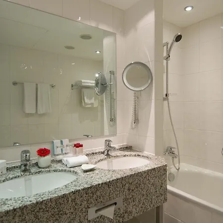 Hotel Arcotel Castellani 4*