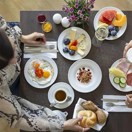 Arcotel Castellani Hotel 4*