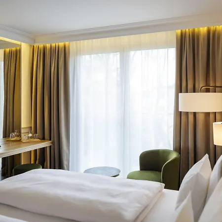 Hotel Arcotel Castellani 4*