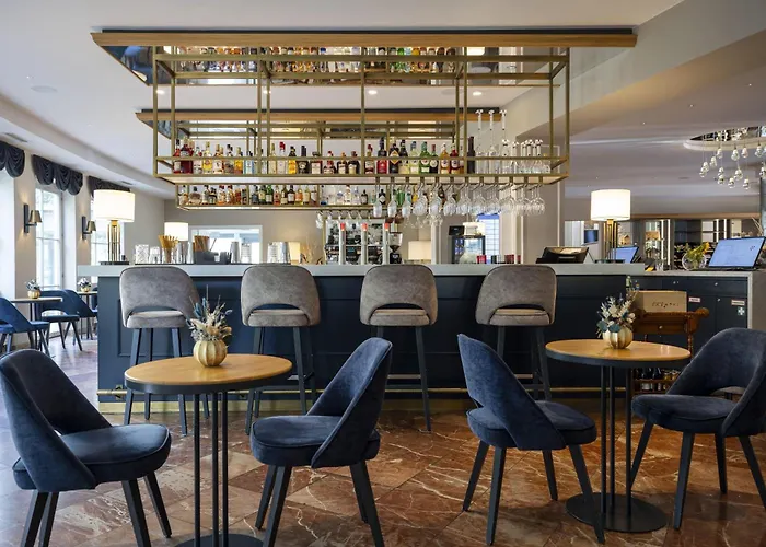 ホテル Arcotel Castellani 4*