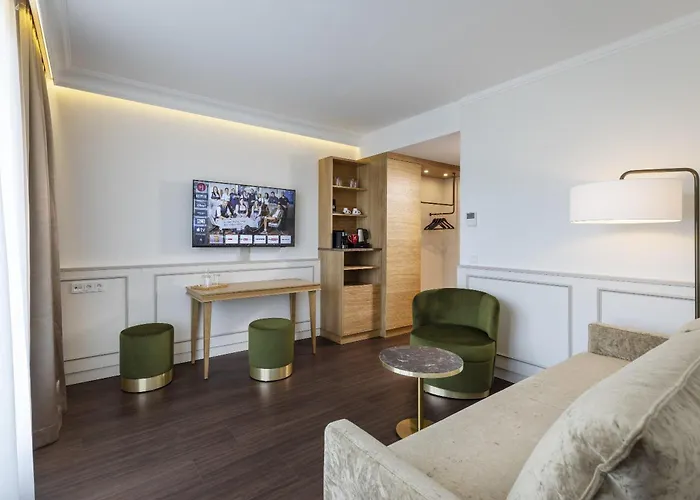 Arcotel Castellani ホテル 4*